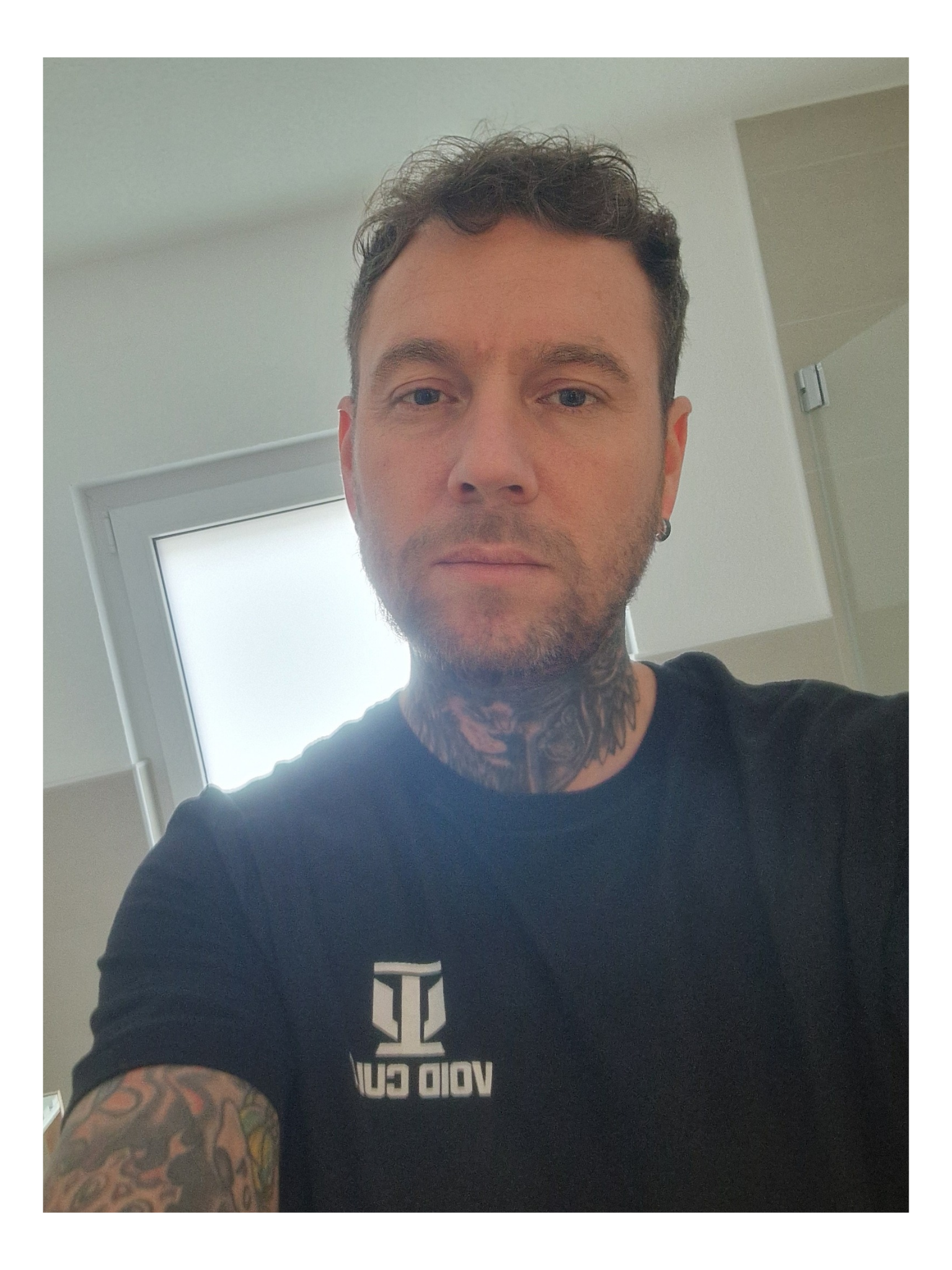 CARRY THE WEIGHT – Responsibility T-Shirt